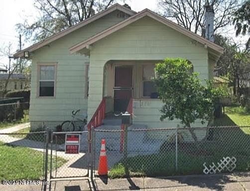 1st image of 316 W 24th St