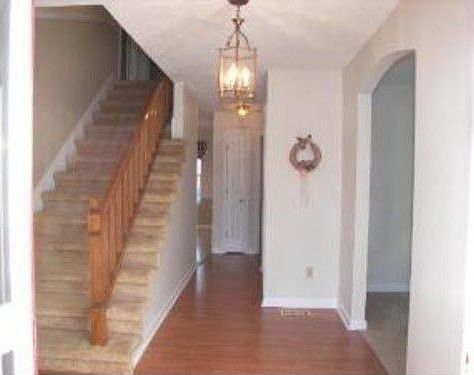 2nd image of 10029 Cheltenham Dr