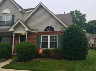 247 N Hill Ln, Chesapeake, VA 23322