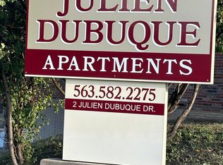 Julien Dubuque Apartments - 55+ Community, Dubuque, IA 52003