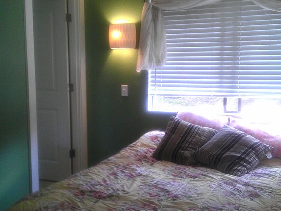 5th image of 12711 NE 114th St