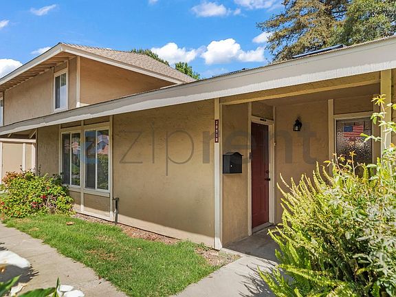 3rd image of 2095 Olivera Rd APT D