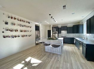 1821 Vista De Colinas Dr SE, Rio Rancho, NM 87124