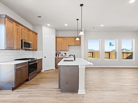 7th image of this home