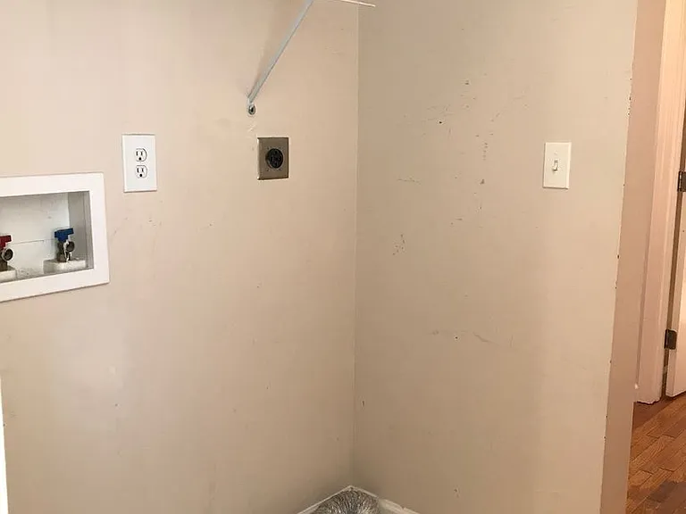 2517 Palmyra St — Photo 11