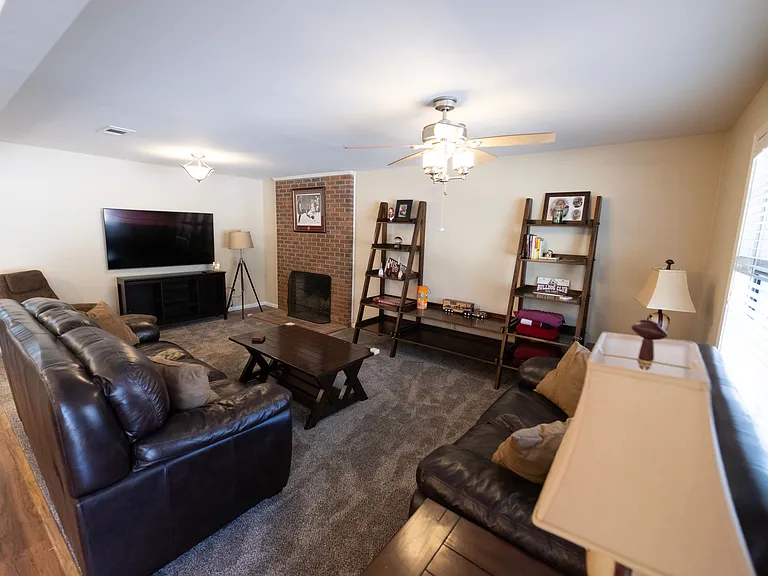 101 Hartness St #B — Photo 8