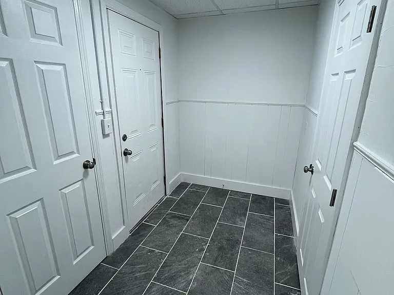 1112 State St #B — Photo 10