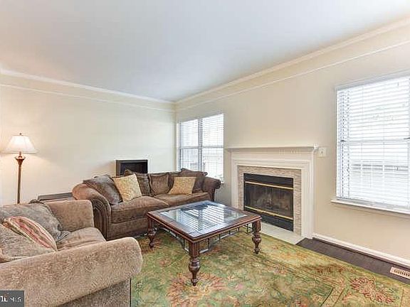 3rd image of 13934 New Braddock Rd