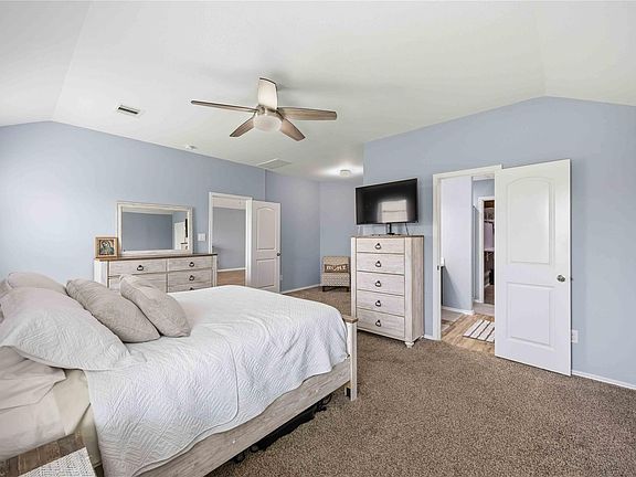 4th image of 6014 Namika St