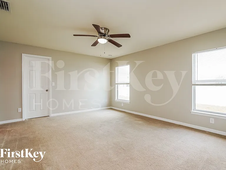 3229 NW 1st Ave — Photo 7
