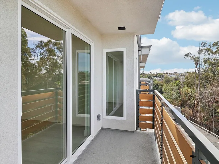 40rty on Colony — Photo 22