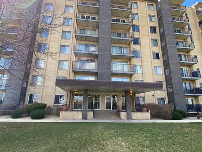 5400 Walnut Ave Unit 101, Downers Grove, IL, 60515