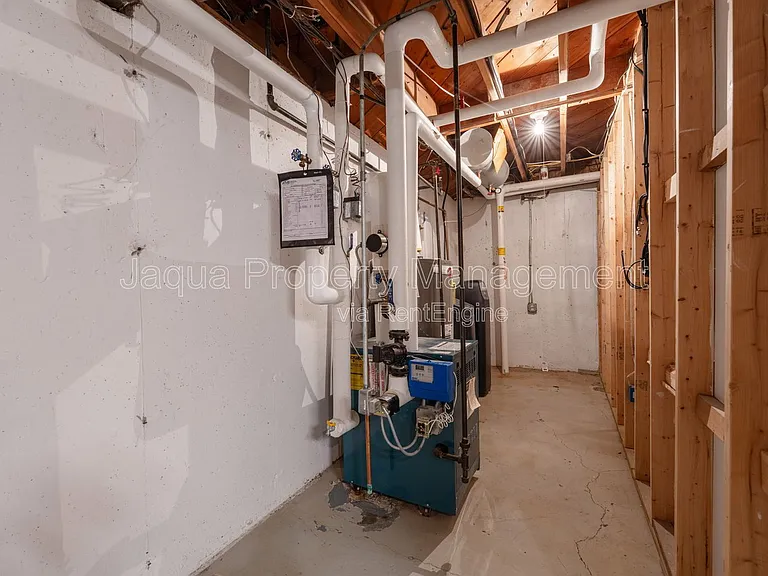 4420 Croyden Ave — Photo 22