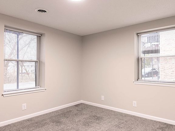 5th image of 520 Hietts Ln APT D