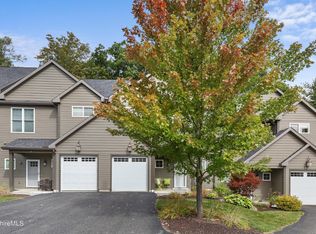 12 Evergreen Trl UNIT 12, Lenox, MA 01240