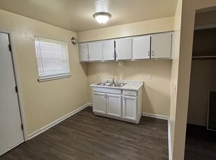 810 W Lapham Blvd APT 4, Milwaukee, WI 53204