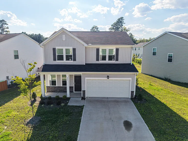 456 Willard Wds Dr — Photo 2