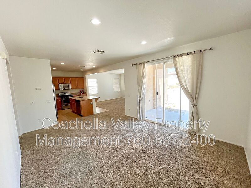 1st image of 62806 Kitetail Dr