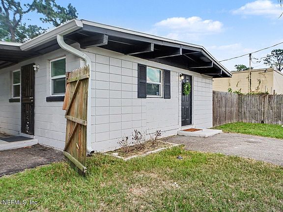3rd image of 913 DEPAUL Drive