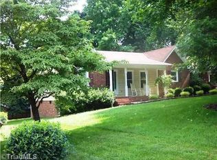 104 Brandon Ln, Trinity, NC 27370