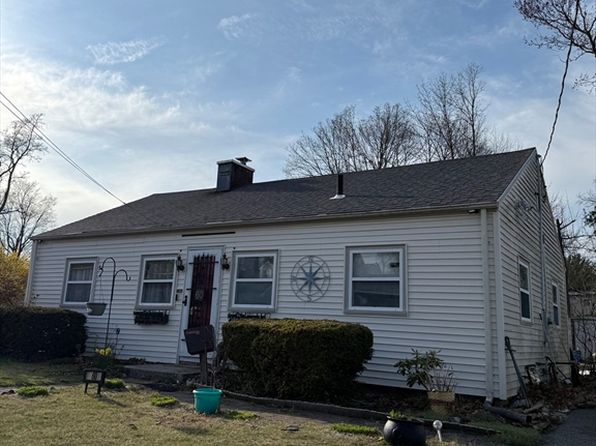60 Studley Ave, Brockton, MA 02301