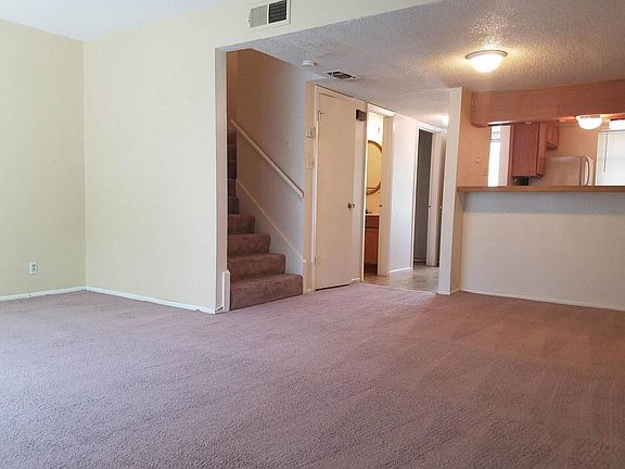 5th image of 1010 Fabulous Dr APT C
