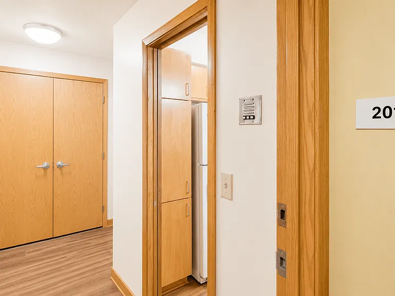 Rolling Hills Apartments — Photo 48