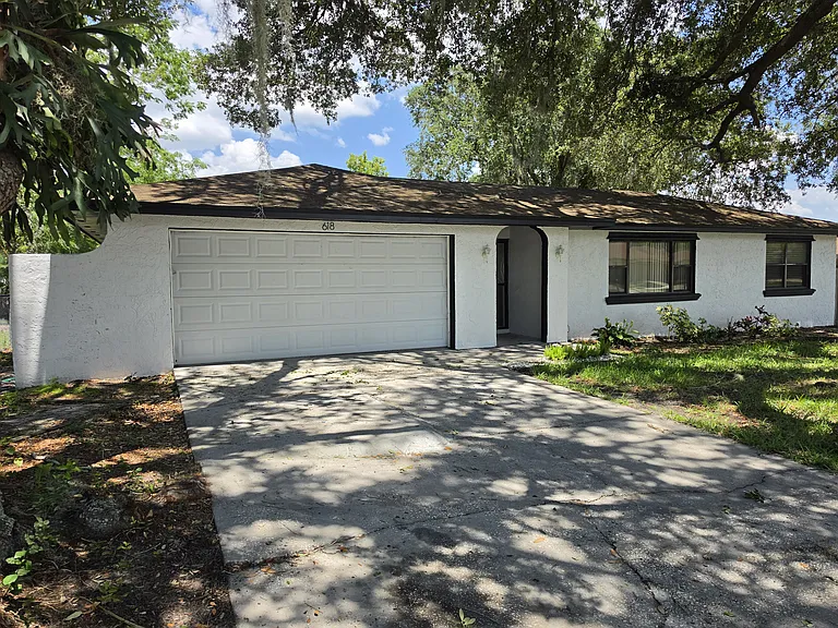 618 Banderas Ave — Photo 1