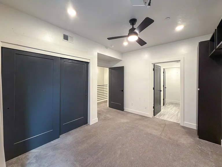 933 S Washington St #111 — Photo 14