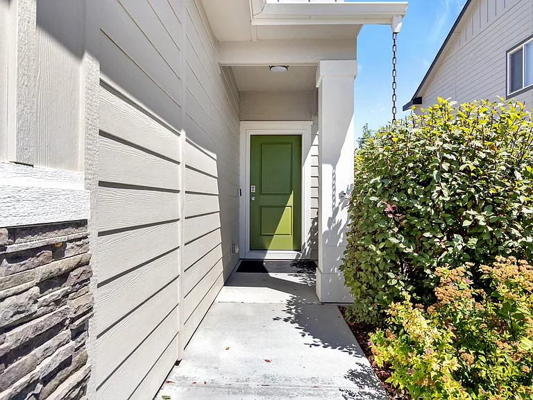 3488 W Remembrance Dr — Photo 3