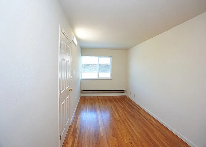 2610 Regent St. — Photo 26