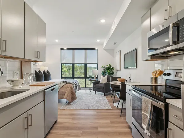 4435 Ridge Ave #D422, Philadelphia, PA 19129