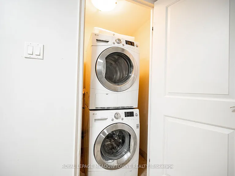 55 Yarmouth St #302 — Photo 28