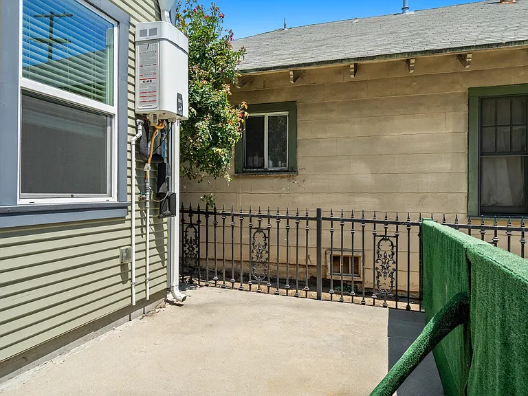 602 Douglas St #602 — Photo 24