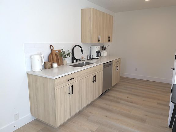 4th image of 3311 NE 42nd Pl #1B
