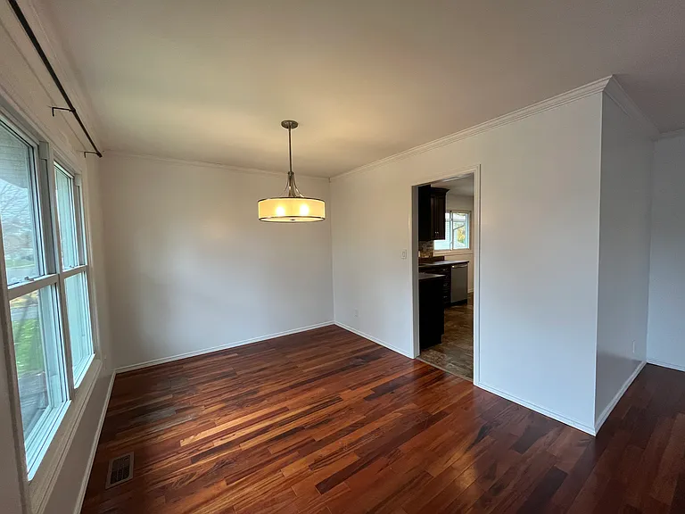 16 Dauphin Ave #1 — Photo 4