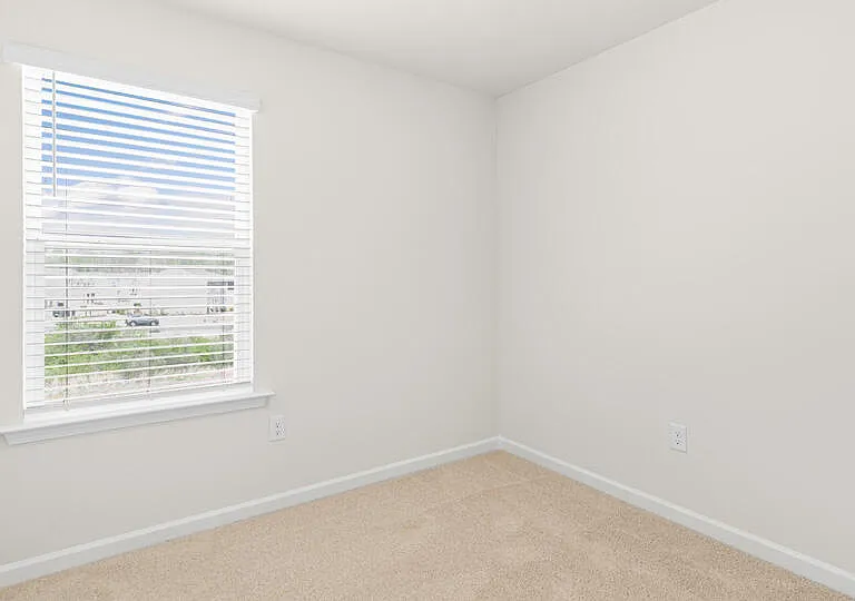 128 Starlight St — Photo 9