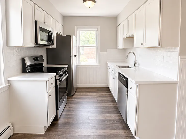 253 Beachview St #B — Photo 3