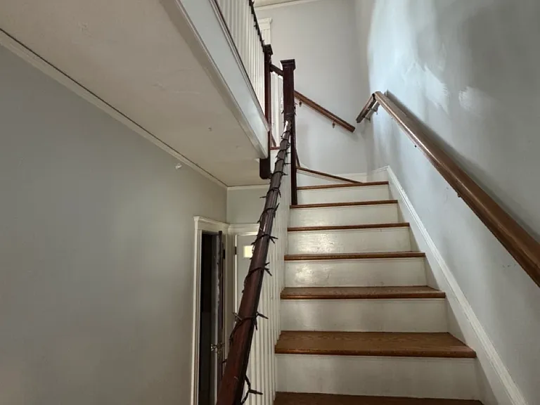 35 Saint Clements Rd — Photo 8