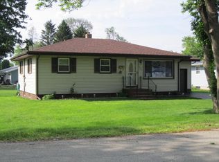 604 E Macomb St, Belvidere, IL 61008
