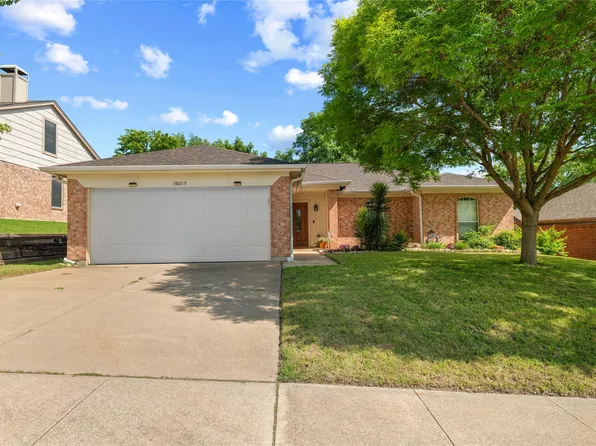 10609 Cobblestone Dr, Benbrook, TX 76126