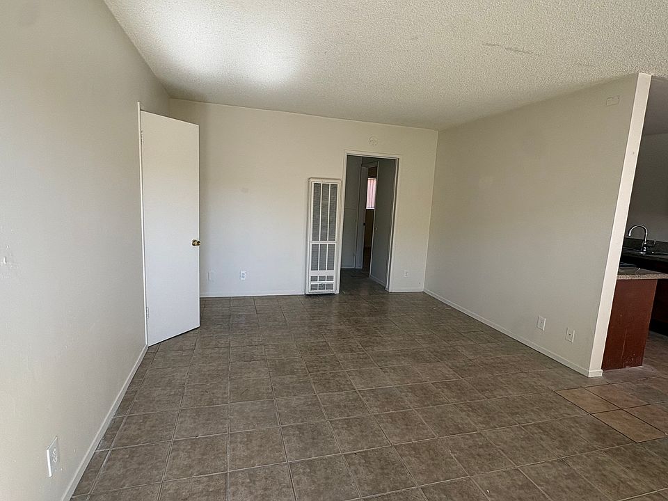 1st image of 321 W 1st St APT 2