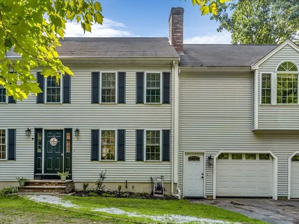 5 Kayla Ln, Pepperell, MA 01463