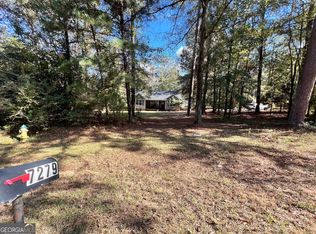 7279 Point Rd, West Point, GA 31833