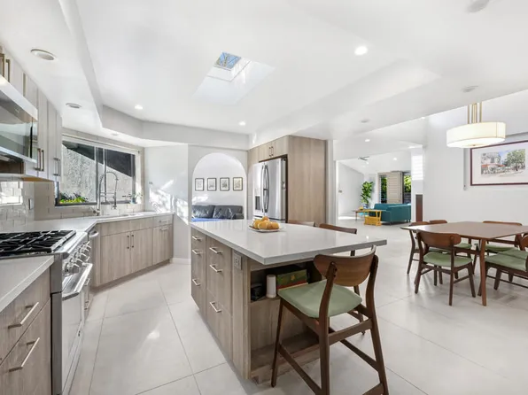 213 E La Verne Way, Palm Springs, CA 92264