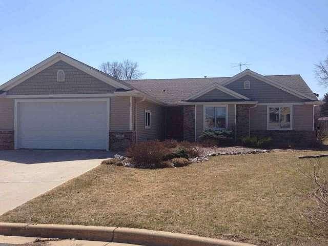 1st image of 120 Bayfield Ct