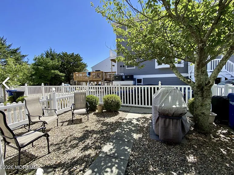 10 SE Central Ave #6 — Photo 14