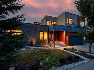 3508 Spruce Dr SW, Calgary, AB T3C 3A6