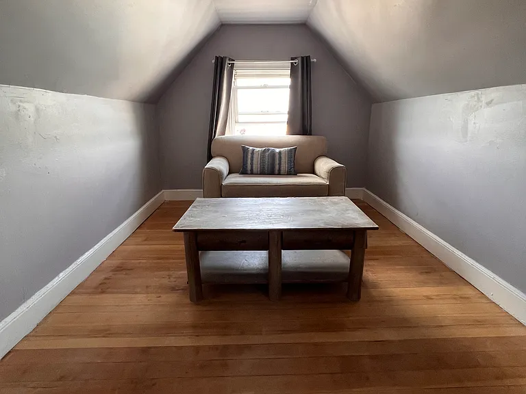 109 High Rock St — Photo 3