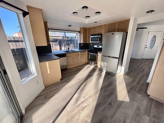 5th image of 5042 Cherrywood Dr
